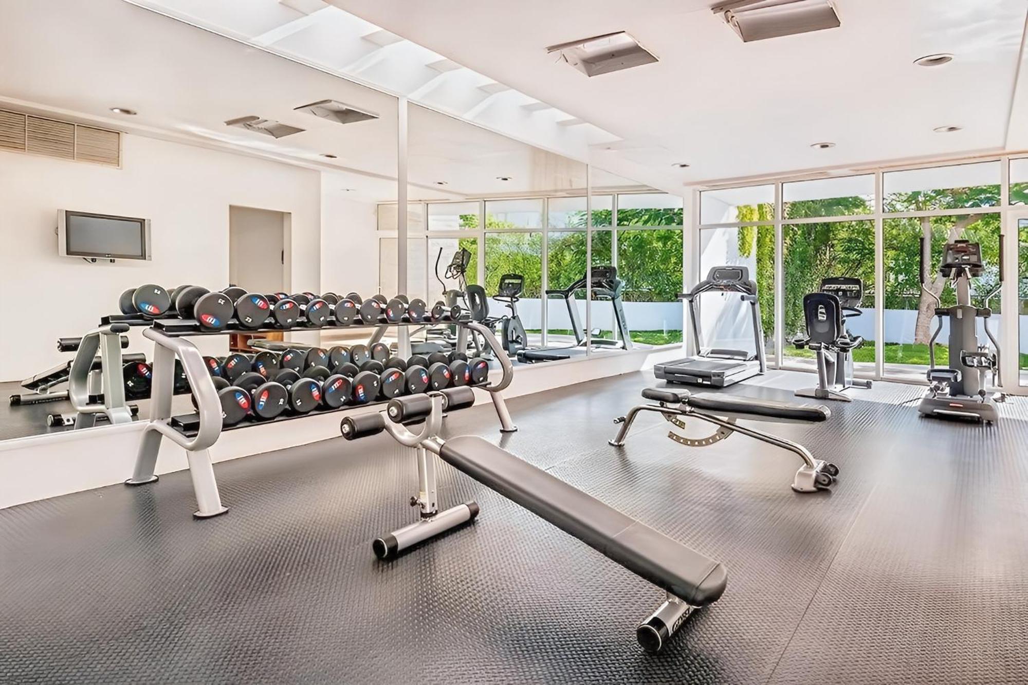 Luxury Duplex -4 Pers- 2mn Beach&5th Av, Pool, Gym Apartamento *
