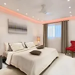 Luxury Duplex -4 Pers- 2Mn Beach&5Th Av, Pool, Gym